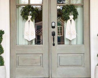 Queen Bee Wreath Sash, Boxwood Wreath Embroidered Sash,Door Hanger, Personalized Wreath Sash, Initial Door Sash