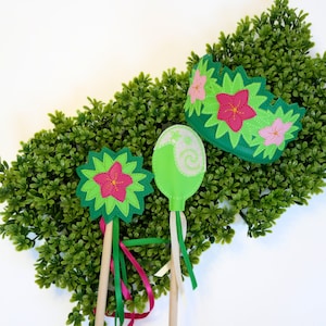 Island Princess Crown. Hawaiian Crown. Princess Crown. Flower Wand. Costume Accessories. Pretend Play.  Girls Dress Up. Moana Crown.