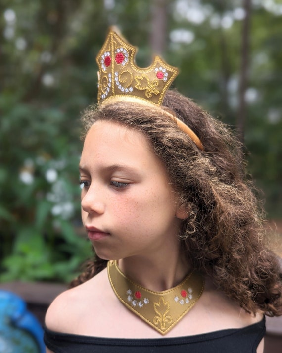 Sleeping Princess Necklace. Gold and Pink Necklace. Costume Accessories.  Pretend Play. Costume Crown. Girls Dress Up. Aurora Necklace - Etsy