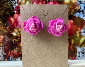 Pendientes de arcilla polimérica de inspiración floral: joyas de inspiración veraniega.