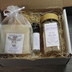 Lavender Essential Oil  Spa Gift Box, Relaxation Gift, Mothers Day Gift, Friend Gift, Self Care , Bath & Body Spa, Lavender  Gift Set
