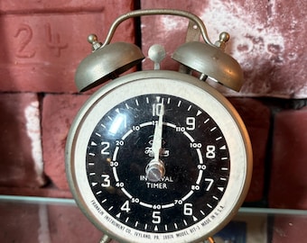Antique Swiss Swiza Mechanical Alarm Clock 8 Days Art Deco Metal