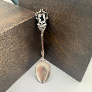 Vintage Berlin 800 Silver Spoon – Enamel Bear Crest, Mid-Century Souvenir