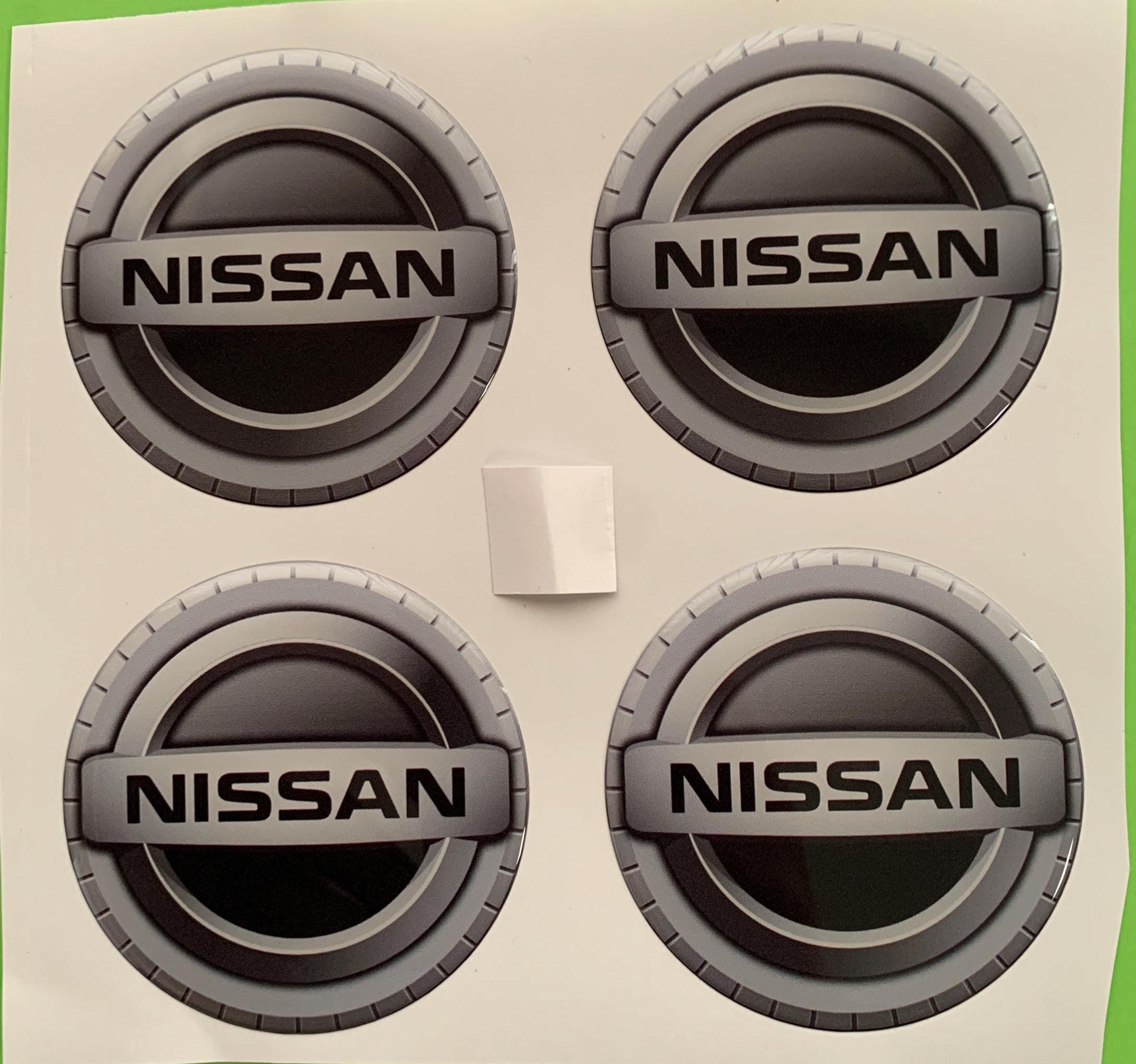 Sticker Nissan Autocollant Vinyle Pub – 9 Cm X 7.5 Cm, Neuf