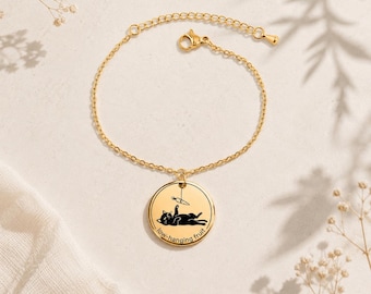 Pulsera con moneda grabada, colgante "Fruta al alcance de la mano", acabado dorado, parte trasera personalizable.