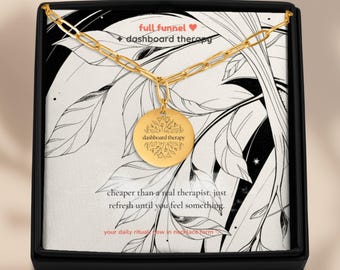 Collar con colgante grabado Dashboard Therapy, regalo para compañero de trabajo analista de datos, acabado en oro rosa.