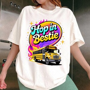 Hüpfen Sie in Bestie Struggle Bus PNG, trendigen PNG, beliebten PNG, Png für psychische Gesundheit, lustige Angst Png, Viral Girly Png, niedlichem Aufkleberdesign
