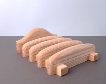 Handgefertigter Schneidebrettständer - Eschenholz Küchen Organizer
