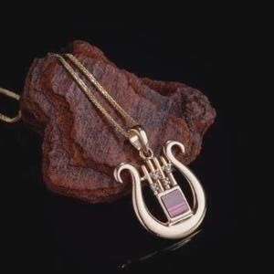 Jerusalem Nano Bible Torah 14K Gold & Diamonds Pendant - David&#39;s Harp