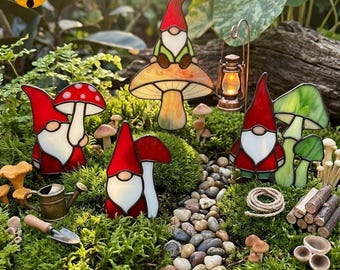 BBT158 Stained Glass Gnome Mushroom Pattern SVG Garden Stake Template Cute Fairy