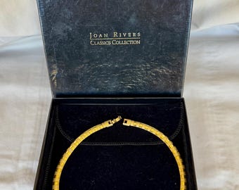 Joan Rivers Gold Tone Collar Necklace Classics Collection (Original Box)
