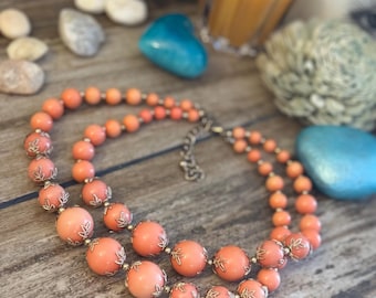 Vintage Coral Color Bead Necklace – 1950s Graduated Lucite Statement Jewelry with Gold Filigree Caps