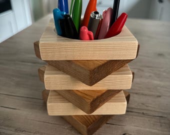 Bureau netjes: pennen, bloemen en wat dan ook