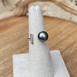 Tahiti Schwarze Perle Ring: Sterling Silber, Zirkonia Akzent