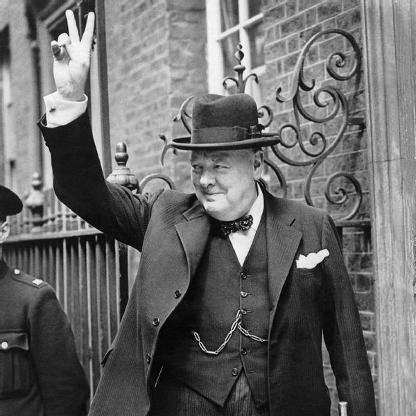 Winston Churchill "V" Victory 8 x 10 image suitable for framing