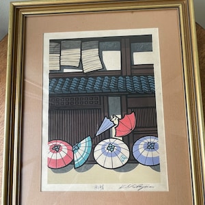 Gravure sur bois originale vintage de Katsuyuki Nishijima (1945 -), Japon, « 雨晴 », Encadré