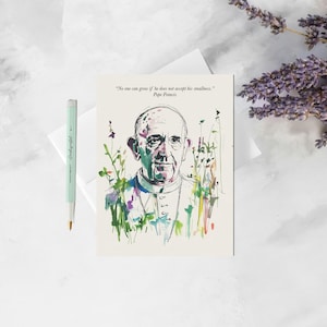Tarjeta conmemorativa del Papa Francisco: «Nadie puede crecer…» – Retrato en acuarela con cita católica inspiradora