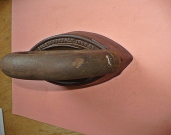 Vintage Colebrookdale Iron Co Boyertown Pa Sad Iron