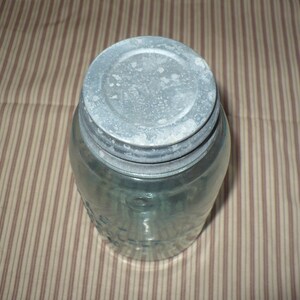 Vintage Atlas Strong Shoulder Mason Quart Canning Jar