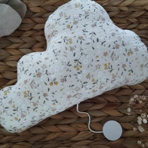 Customizable floral musical cloud