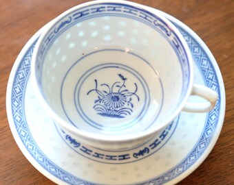 Vintage Chinese Tea Cup and Saucer, Blue and White Rice Eye, Jindezhen China Ceramic Porcelain, Floral teaware, 景德鎮 青花玲瓏瓷 米通