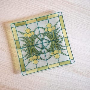 Vintage seltenes dekoratives Glas-Teller von Cutler, gelbes und grünes Glasmalerei, Ringschmuck-Lagerung für kleine Gegenstände