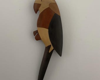 Vintage exotische Intarsien-Papageienbrosche aus Holz 4 ”
