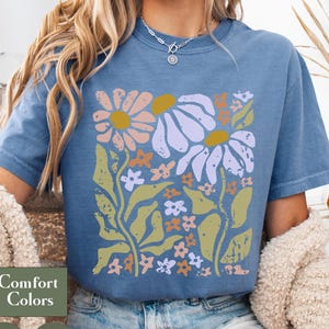 Boho Daisy Flower Comfort Colors Tee: Retro Floral Botanical Shirt
