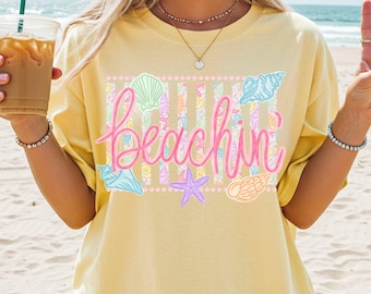 Comfort Colors Beachin' Shirt - Beach Vibes Shirt - Boho Summer Tee - Beach Coastal Trending Stripes Cute Summer Graphic T-Shirt