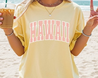 Comfort Colors Hawaii Shirt - Vacation Beach Boho Summer TShirt - Retro Hawaii Large Distressed Graphic Print - Cute Summer Tee