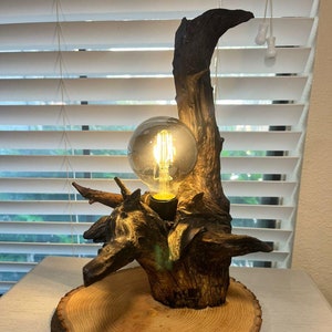 Dark Tree Root Lamp – Sculptural and Natural Design