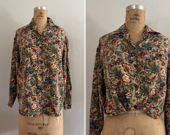 Vintage 1990s  Floral Print Button Down Shirt / 90s Rayon Button Down