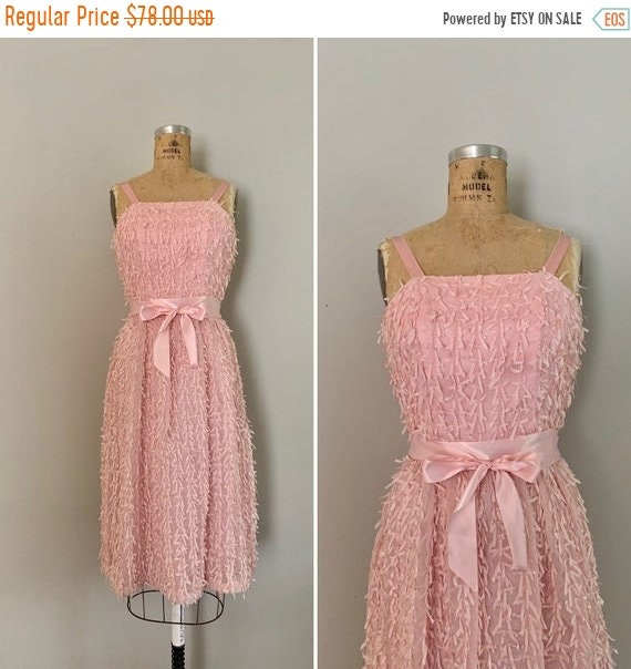 Clearance 1970s Confetti Ribbon Dress / 70s Pink R