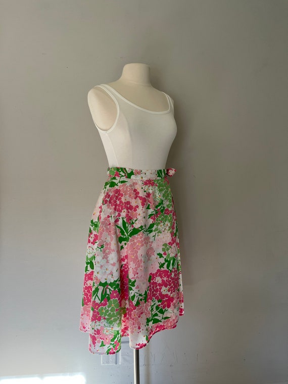 1970s Floral Wrap Skirt | 70s Pink and Green Flor… - image 5