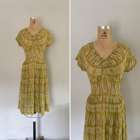 Vintage 1950s Dress / 50s Cotton Voile Dress / 195