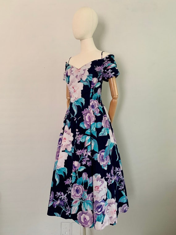 1990s Floral Cotton Off Shoulder Dress - image 7