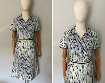 1970s Mod Graphic Dress | Mary Tyler Moore Style Workplace Dress