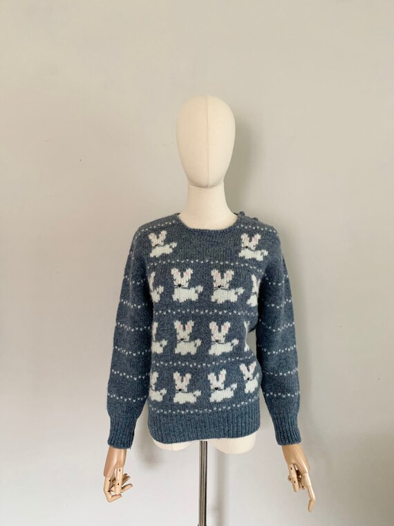 1980s intarsia knit birdseye and bunny pattern sh… - image 3