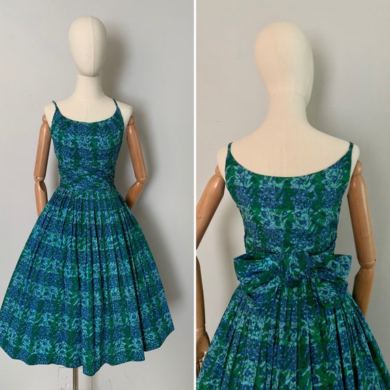 1950s Cotton Print Dress with Back Bow/ 50s Green 
