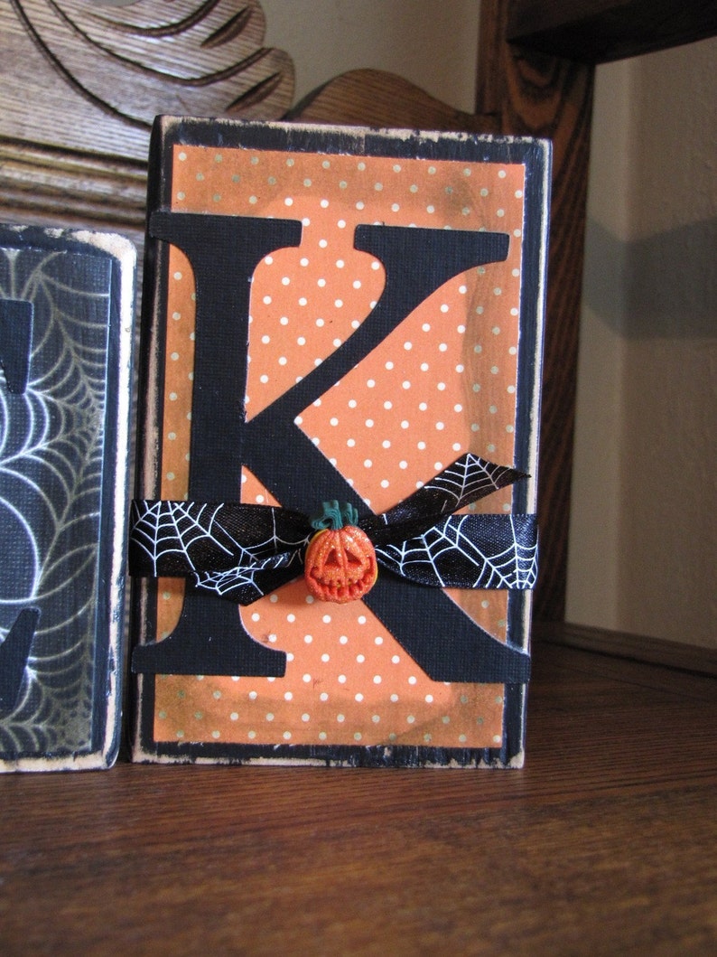 Eek Spider Halloween Decor Word Blocks Sign image 3