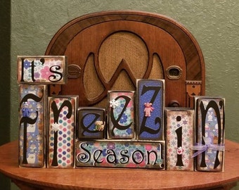 Winter Sign, Freezin' Season, Winter Decor, Winter Blocks, Winter Decoration, Christmas Decoration, Snowman Sign,