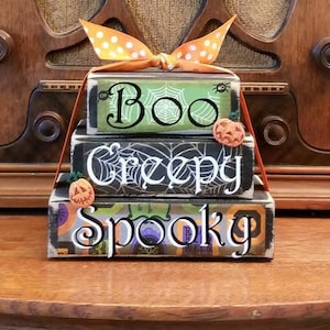 Boo Spooky Creepy Word Stacker Halloween Sign Decor, Decor vassoio a più livelli