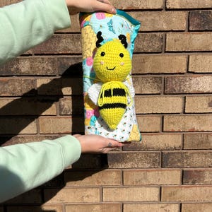 Handmade Baby Bee Quilt Gift Set