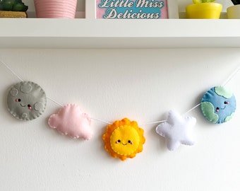 SPACE GARLAND | felt planets and space nursery, solar system wall hanging, kids felt bunting, gender neutral nursery, pastel nursery decor