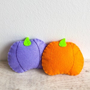 Pumpkin Felt Cat Toy, halloween cat toy, organic catnip, vegan cat toys, gifts for cats, toy for cat, halloween cat gift, felt pumpkins