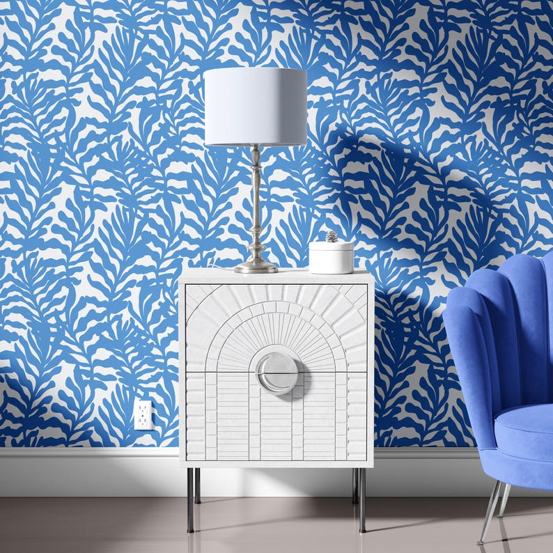 Peel and stick wallpaper featuring a modern seaweed print, ideal for ocean vibes decor, tropical home design, and beach-themed interiors.