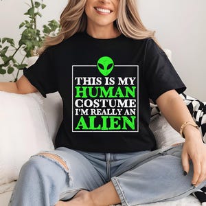 Dies ist mein menschliches Kostüm, ich bin wirklich ein Alien SVG, lustiges Alien Halloween PNG, grüner Mars UFO Clipart, extraterrestrisches Cricut-Datei-Design