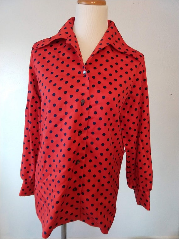 Vintage 70s bright red and navy polka dot top - s… - image 8