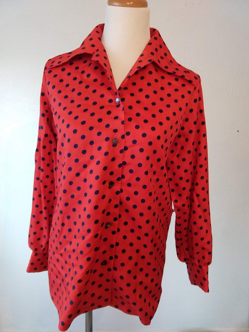 Vintage 70s bright red and navy polka dot top secretary style I love lucy costume style size L tie waist closure image 8