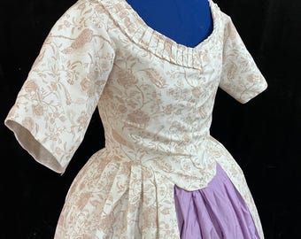 Williamsburg cotton gown, Robe a L’Anglaise, 18th century, size 8